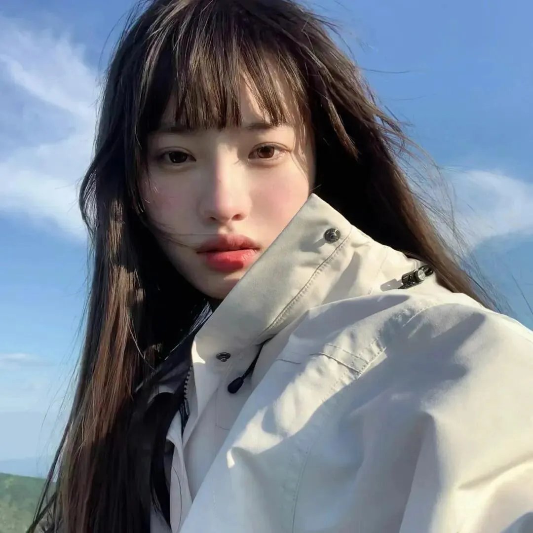 橙色女孩